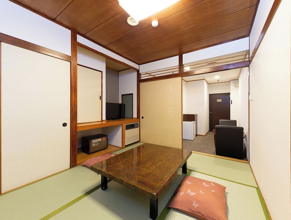 [訳あり] 和室6畳 (眺望なし) 禁煙 客室2 | 鬼怒川 ロイヤル ホテル