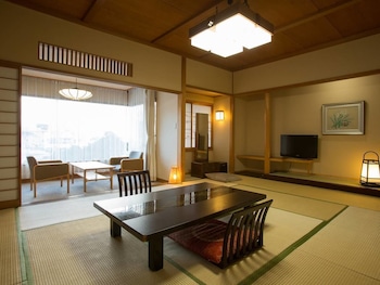 熱海金城館