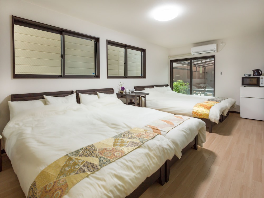 デラックス トリプルルーム テラス | 鞠小路イン京都