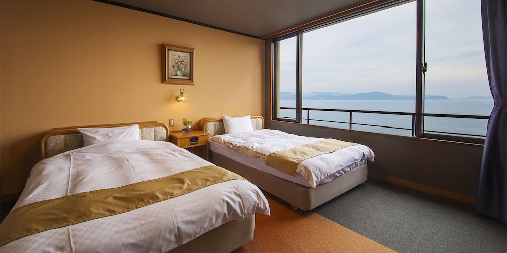 MANPA倶楽部 デラックスタイプ 和洋室 喫煙可 | 和歌浦温泉 萬波