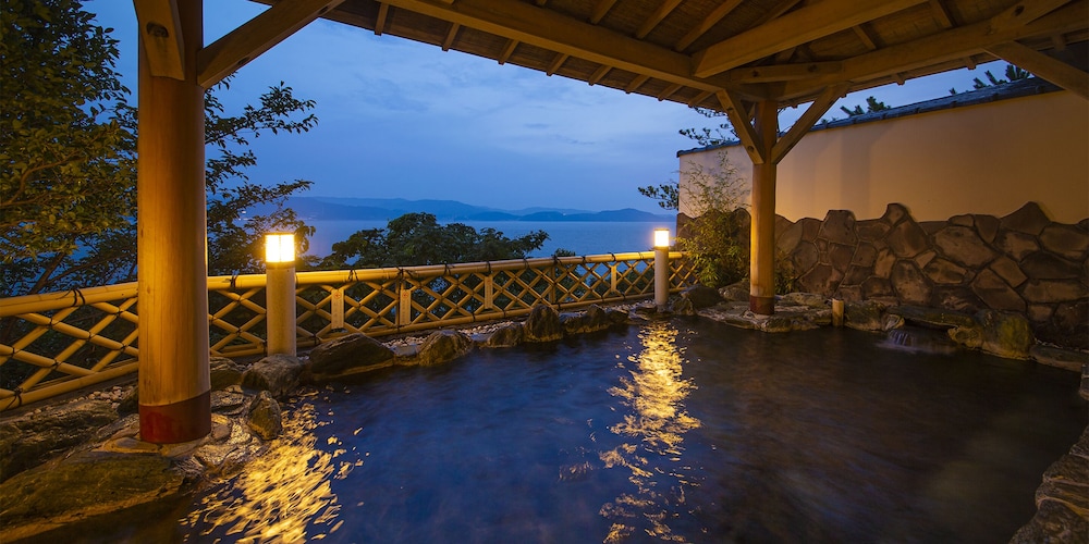 MANPA倶楽部 デラックスタイプ 和洋室 喫煙可 共用バスルーム0 | 和歌浦温泉 萬波