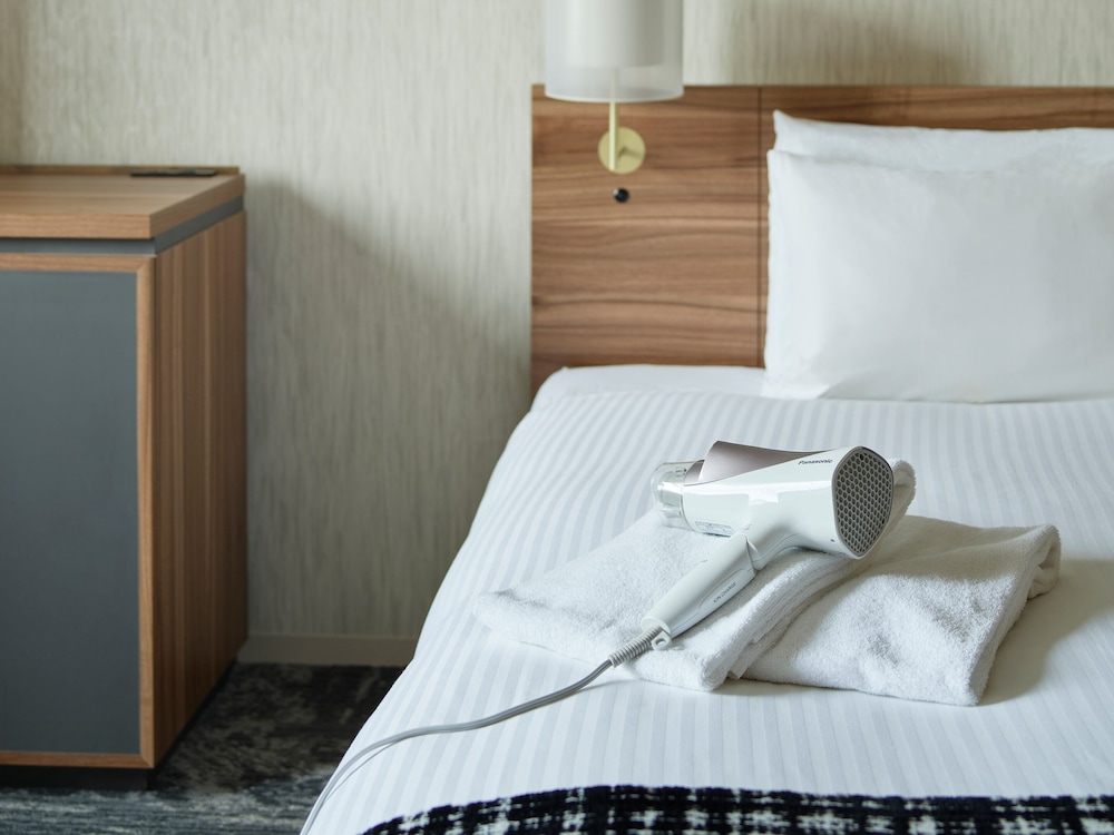 スタンダードダブル (テーブル) (禁煙) 客室6 | 三井ガーデンホテル五反田