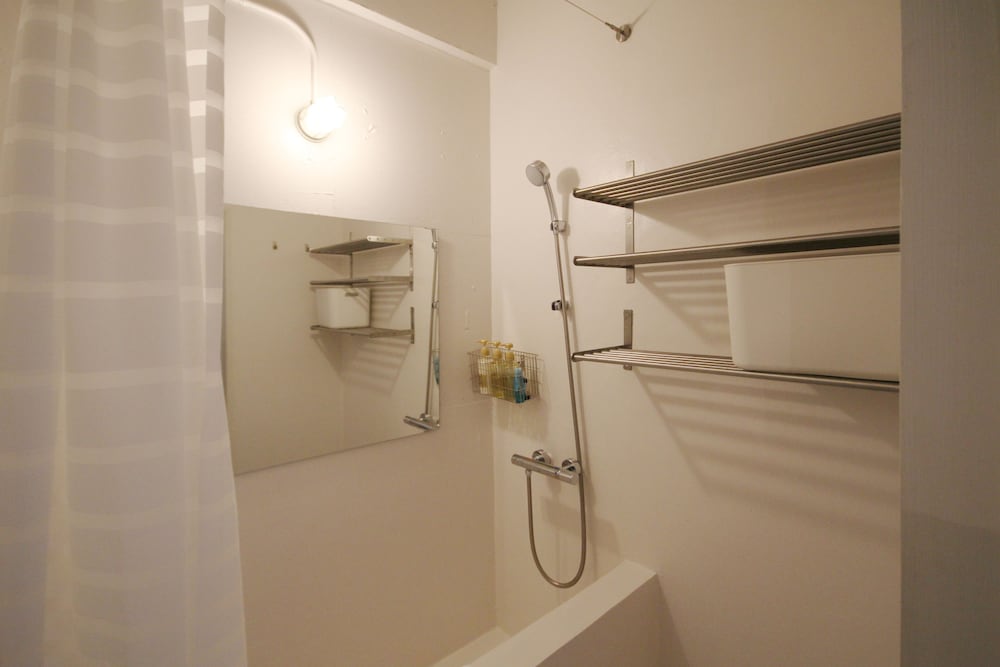 DOADOA(女性専用)禁煙 バスルーム1 | SUNNY DAY HOSTEL