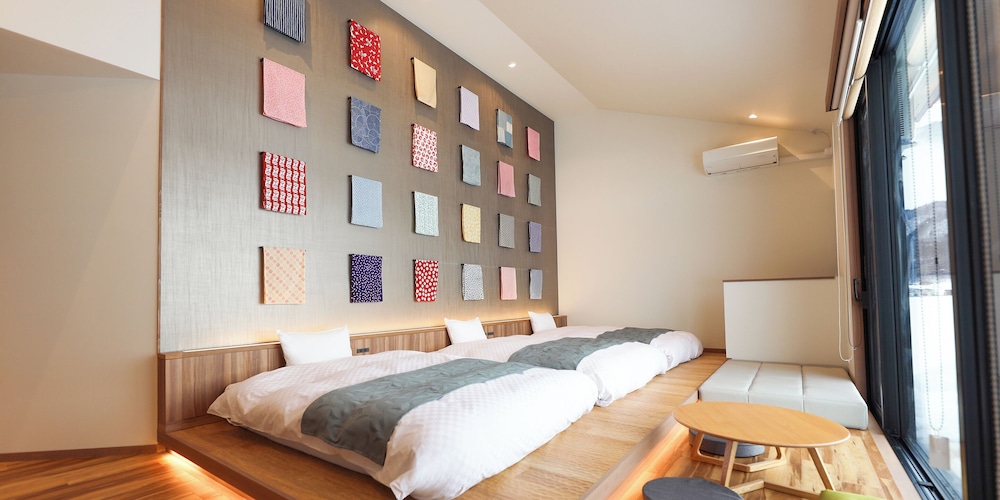 プレミアム トリプルルーム シングルベッド 3 台 専用バスルーム 別館 | 白馬龍神温泉 RYOKAN SUI