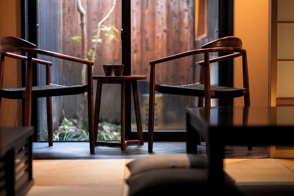 町屋 リビング エリア2 | 鈴 東福寺鴨川