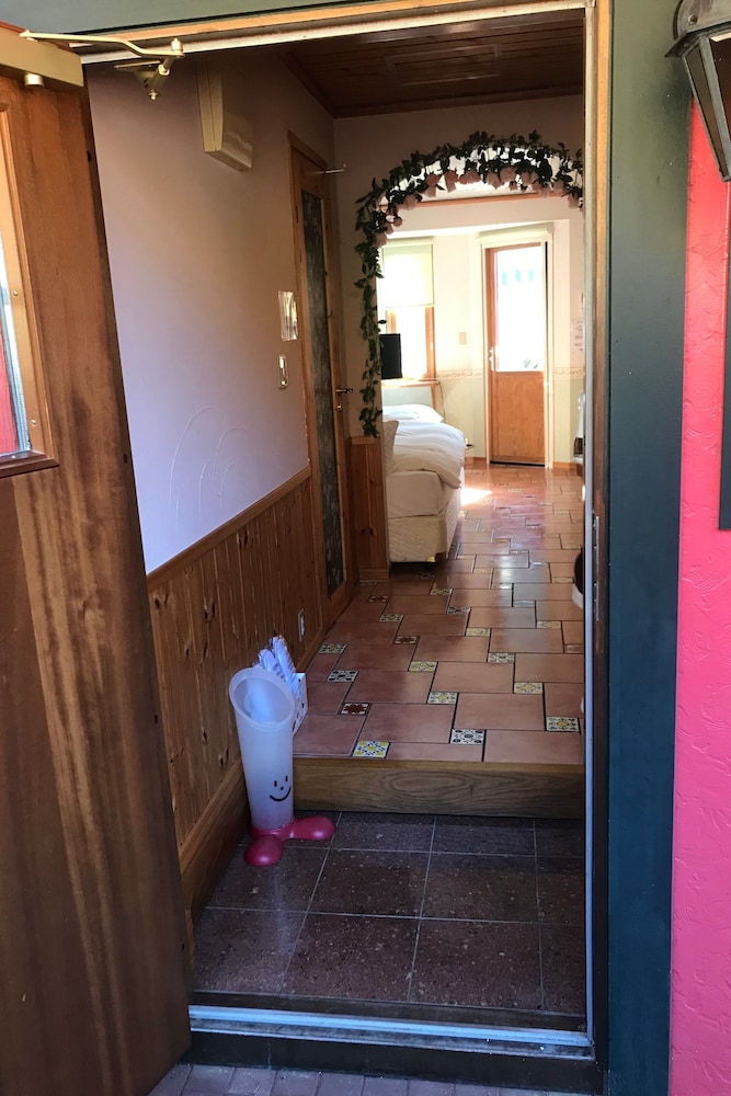 エコノミー コテージ 客室1 | ラ・ポサーダ