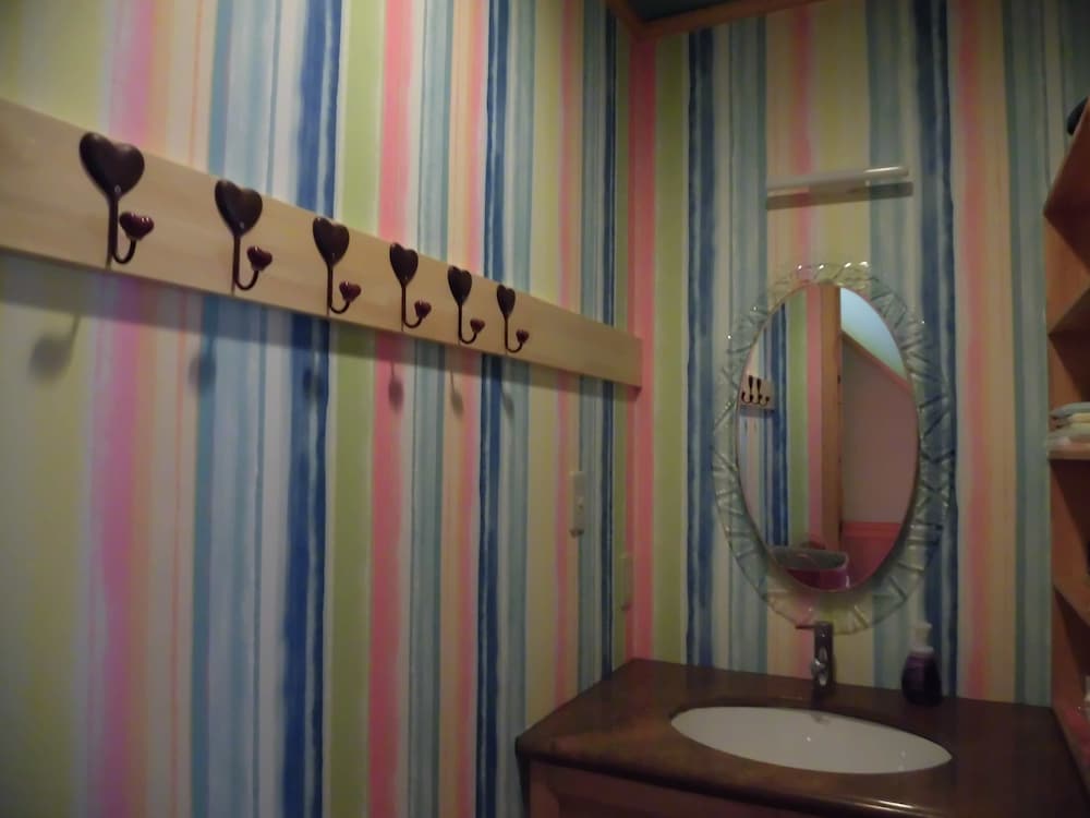 スーペリア コテージ バスルームのシンク0 | ラ・ポサーダ