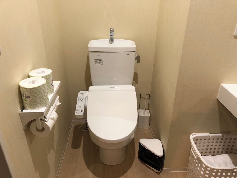 ラグジュアリー スタジオスイート ベッド (複数台) 禁煙 冷蔵庫 & 電子レンジ 客室の設備とサービス0 | ランドーレジデンス東京スイーツ