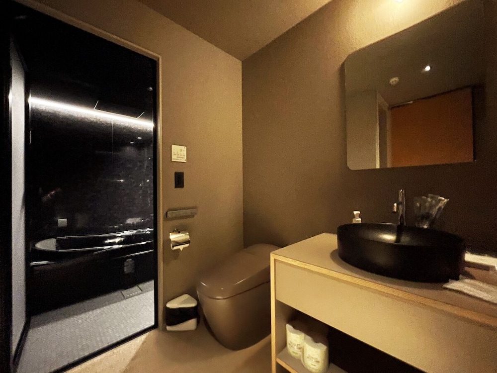 プレミアム スタジオスイート ベッド (複数台) 禁煙 スパ浴槽 バスルーム0 | ランドーレジデンス東京スイーツ