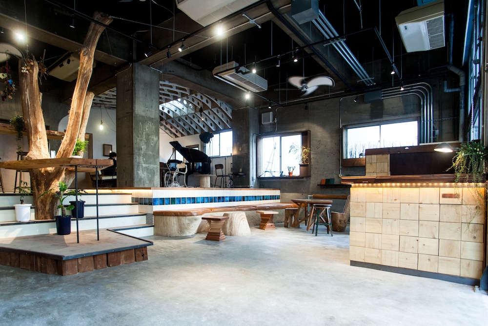 ロビーラウンジ1 | ヌイ ホステル & バー ラウンジ