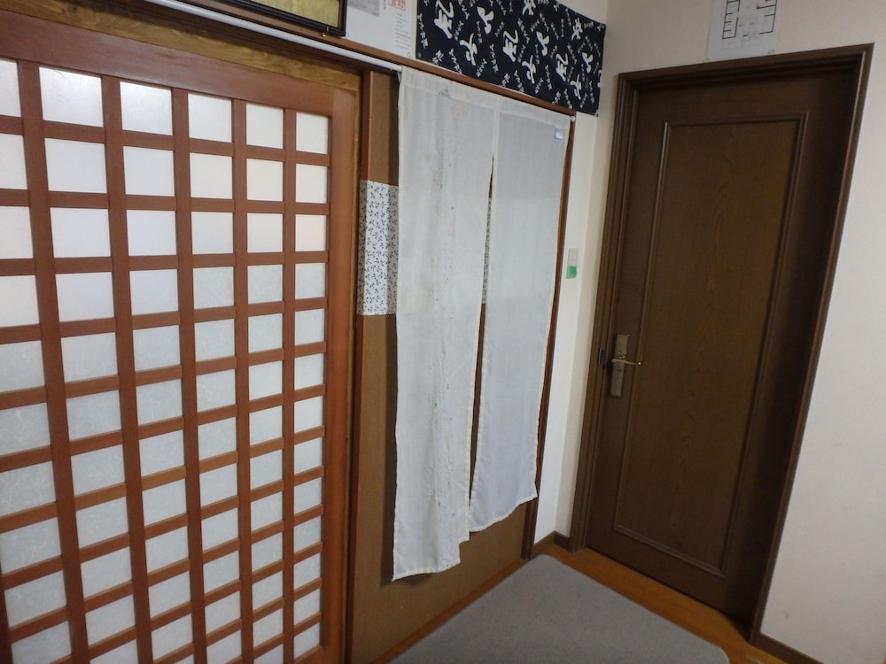 ファミリー ルーム 客室8 | 京の宿 西大路