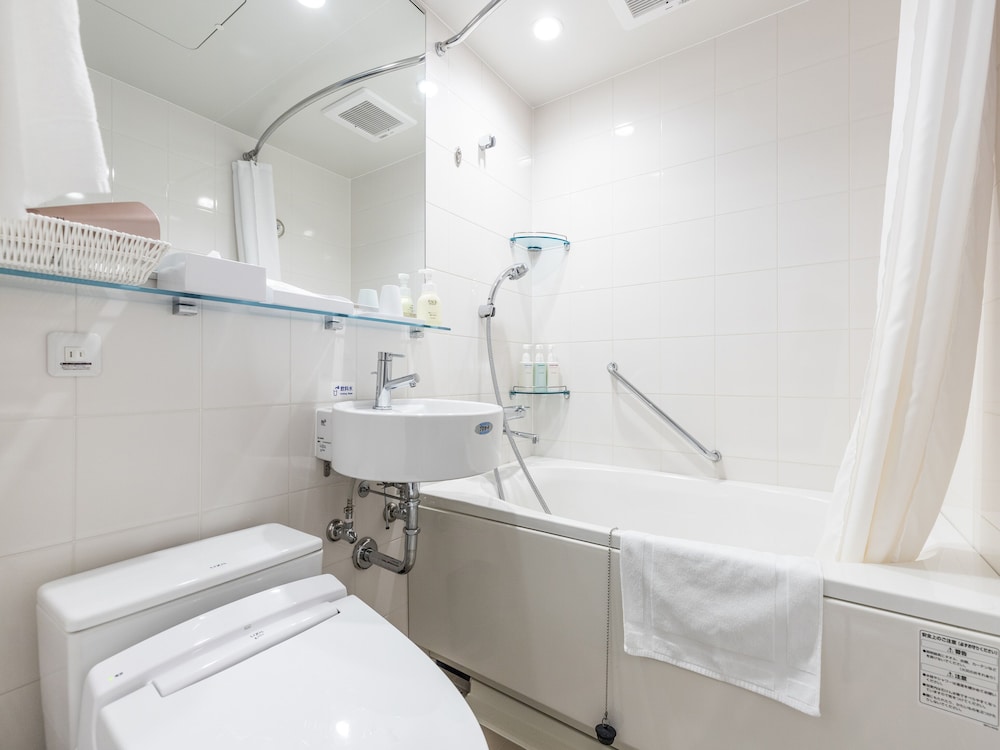 3名部屋 バスルーム0 | 熊野の宿 海ひかり