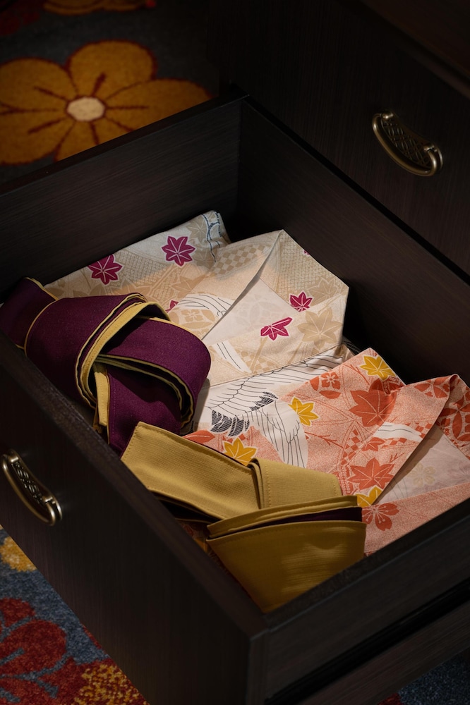 プレミア ルーム キングベッド 1 台 客室2 | ダブルツリー by ヒルトン 京都駅