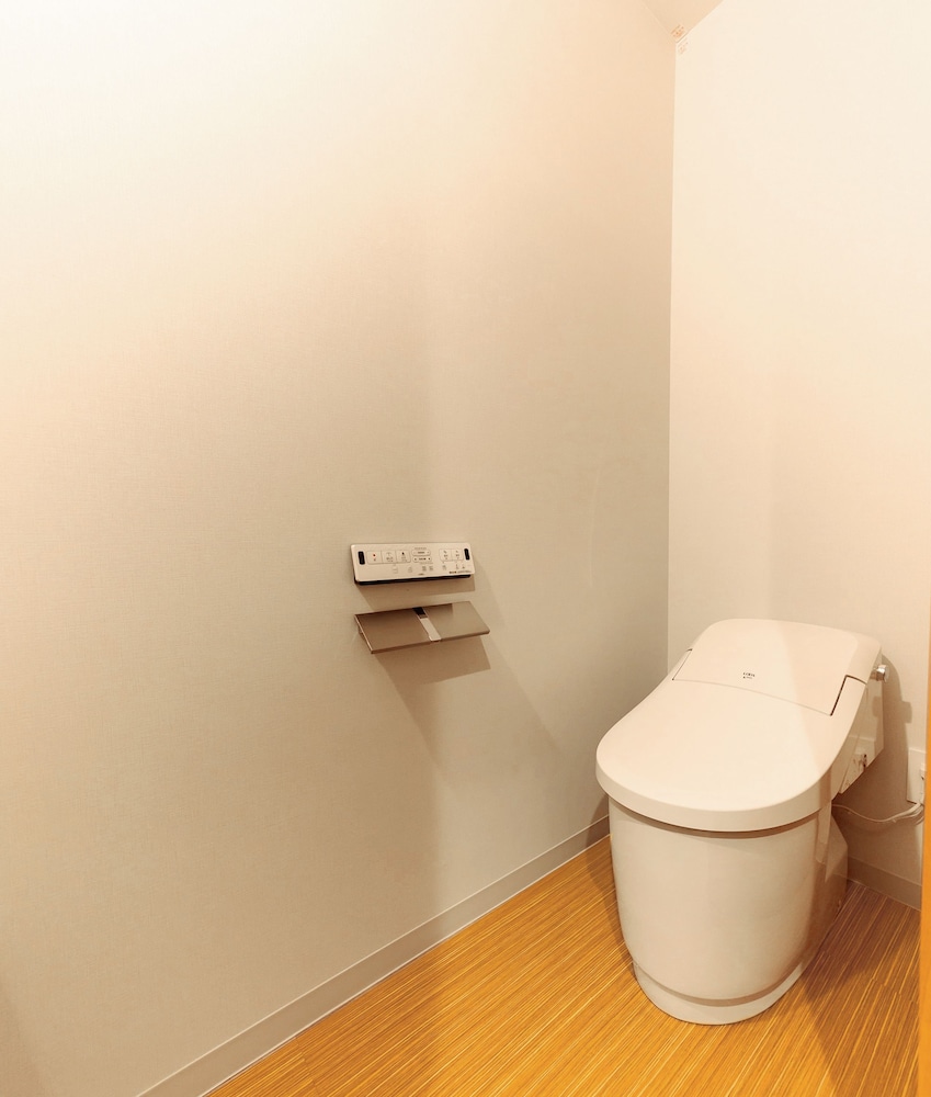 デラックス ツインルーム バスルーム1 | IRORI 京都駅東本願寺前