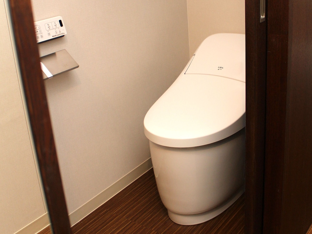 デラックス ツインルーム バスルーム2 | IRORI 京都駅東本願寺前