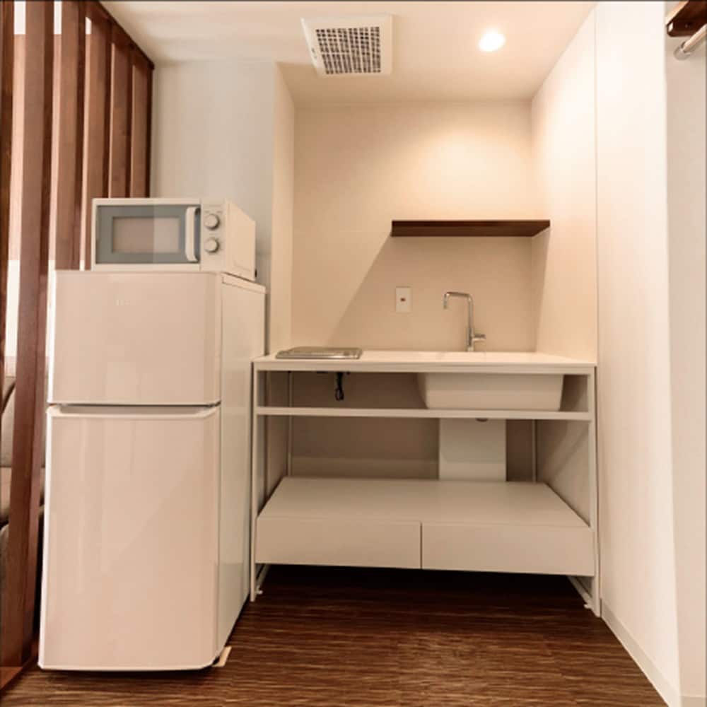 デラックス ツインルーム 専用キッチン0 | IRORI 京都駅東本願寺前