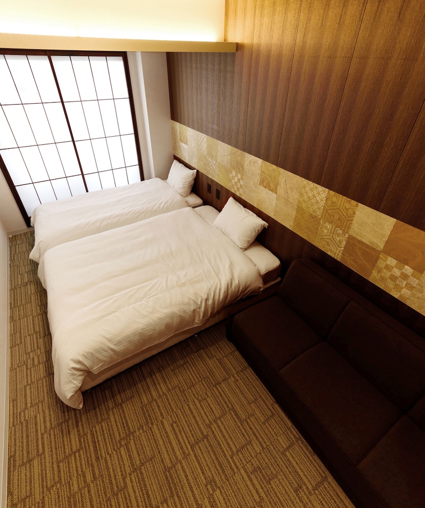 プレミアムツインルーム 京都タワービュー 客室1 | IRORI 京都駅東本願寺前