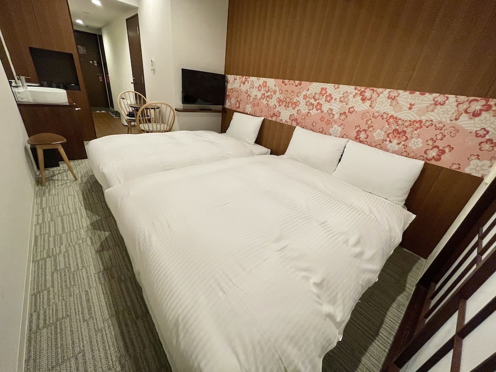 デラックス ツインルーム | IRORI 京都駅東本願寺前