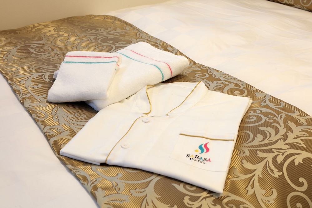 スタンダード ダブルルーム 禁煙 客室2 | SARASA HOTEL 新大阪