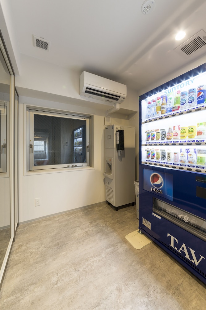 自動販売機1 | SARASA HOTEL 新大阪 自動販売機1 | SARASA HOTEL 新大阪