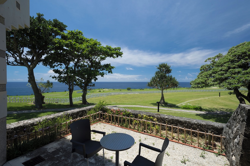 ツインルーム オーシャンビュー パティオ 1 階 テラス / パティオ0 | ザ・サザンリンクス リゾート