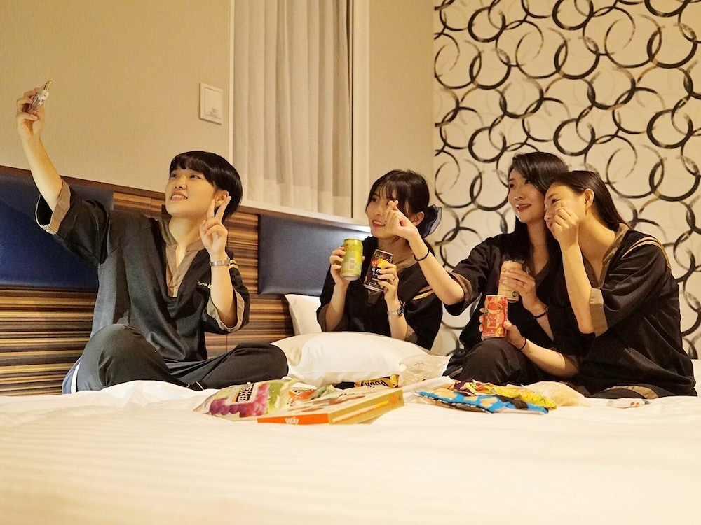 ロイヤルツインルーム　露天風呂付　禁煙 客室8 | The BREAKFAST HOTEL福岡中洲