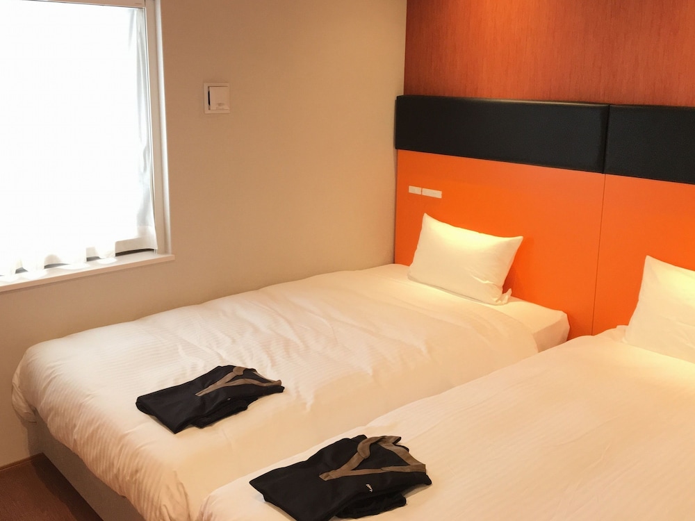 スタンダード ツインルーム 禁煙 客室2 | ホテル WBF グランデ博多