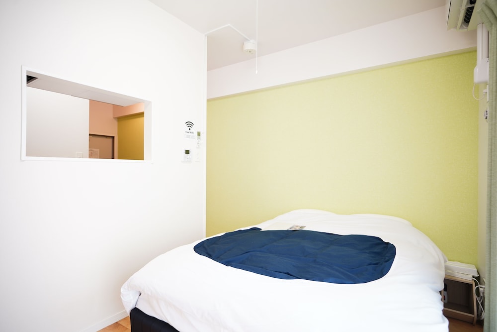 ベーシック ダブルルーム 客室6 | コンドミニアム GOLF GOLF 壺屋