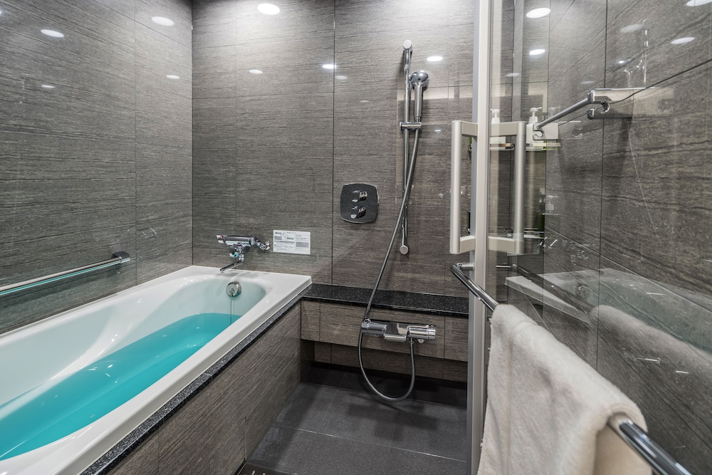 エグゼクティブスイートルーム キチネット付き バスルーム0 | トモヤレジデンスホテル京都 二条高倉