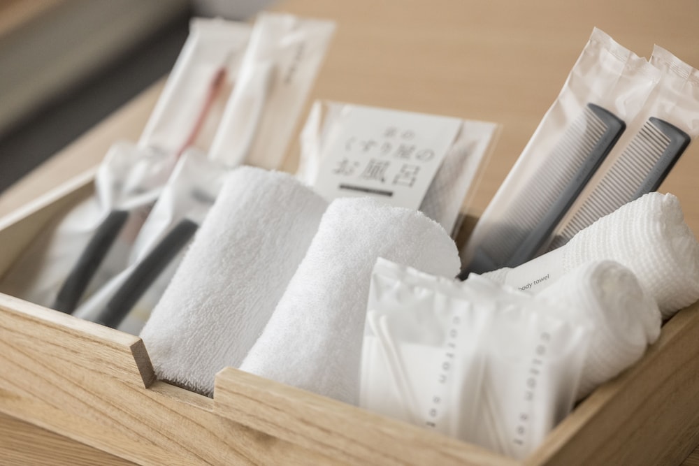 デラックスツインルーム リビング付き 客室4 | トモヤレジデンスホテル京都 二条高倉