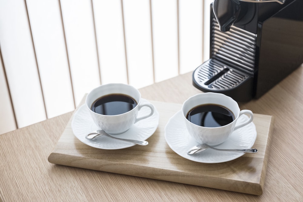 デラックスダブルルーム リビング付き コーヒー / コーヒーメーカー1 | トモヤレジデンスホテル京都 二条高倉