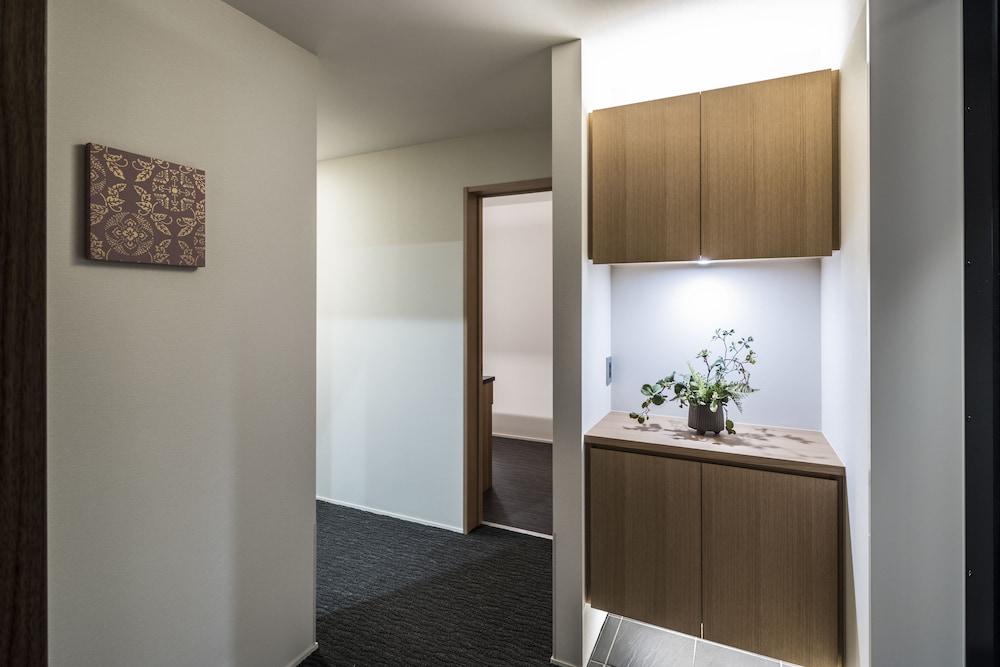 エグゼクティブスイートルーム キチネット付き 客室1 | トモヤレジデンスホテル京都 二条高倉