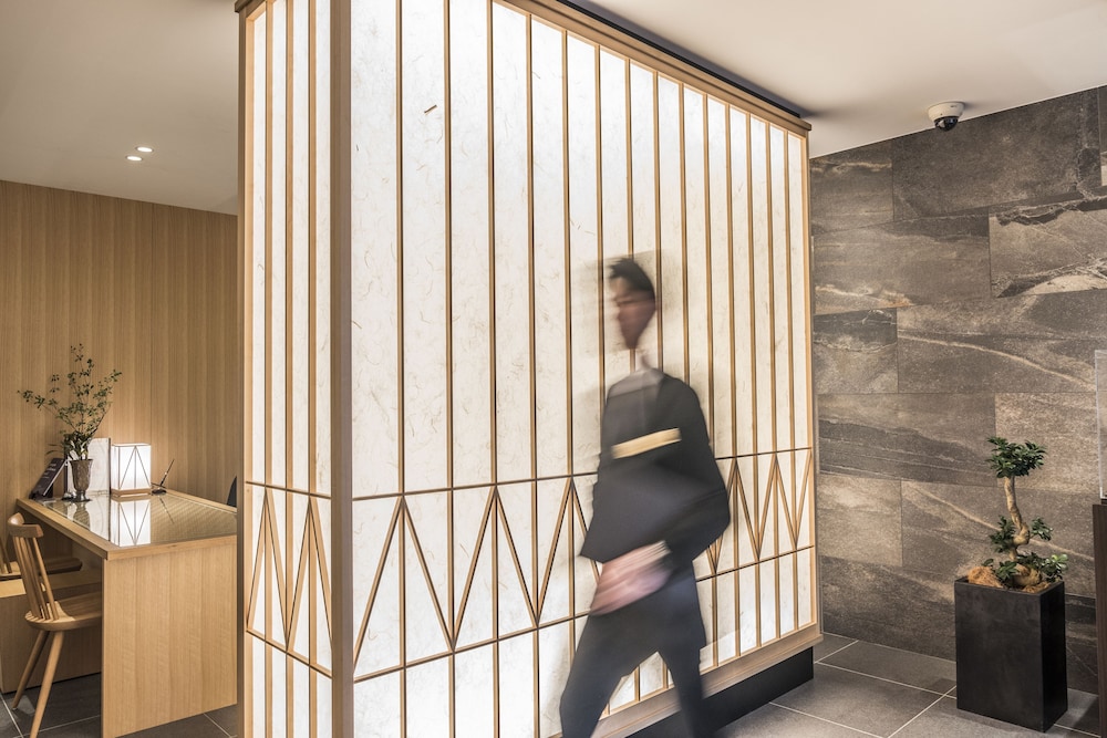 ロビー1 | トモヤレジデンスホテル京都 二条高倉 ロビー1 | トモヤレジデンスホテル京都 二条高倉