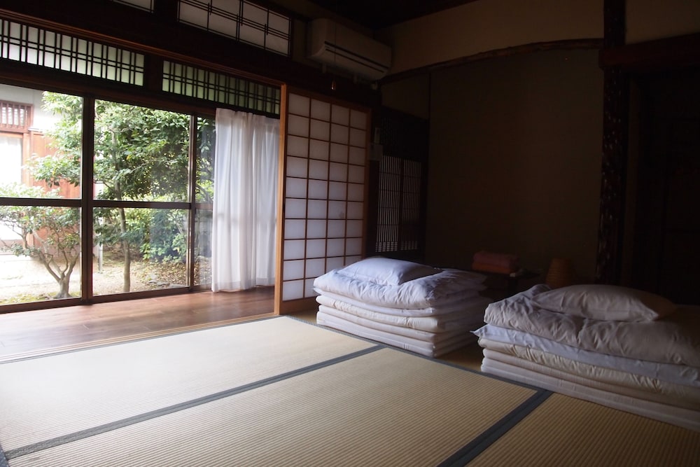 スタンダード和室 客室2 | 遊山ゲストハウス