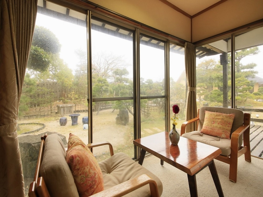 2階建てメゾネット 客室5 | 皆生風雅