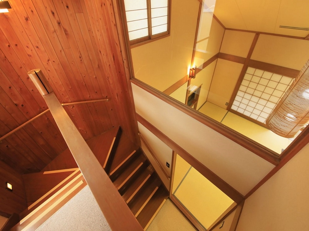 2階建てメゾネット 客室1 | 皆生風雅