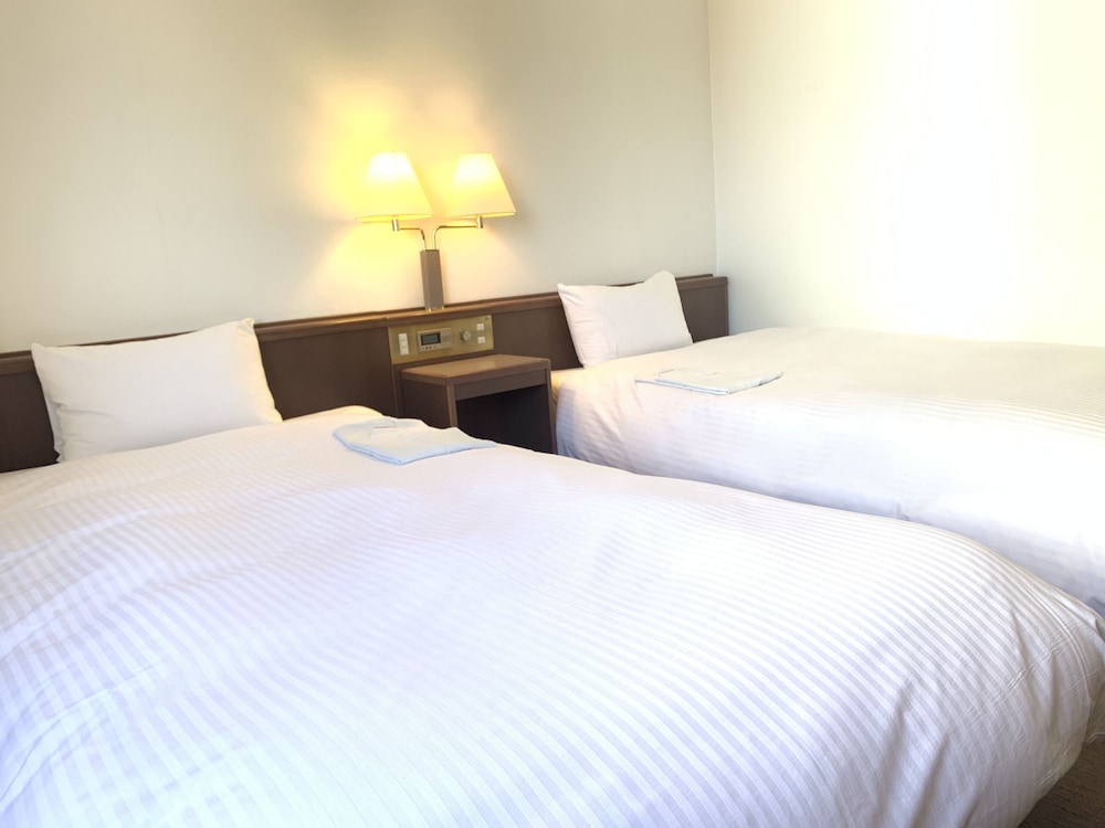 ベーシック ツインルーム シングルベッド 2 台 禁煙 客室4 | ホテルアセント浜松