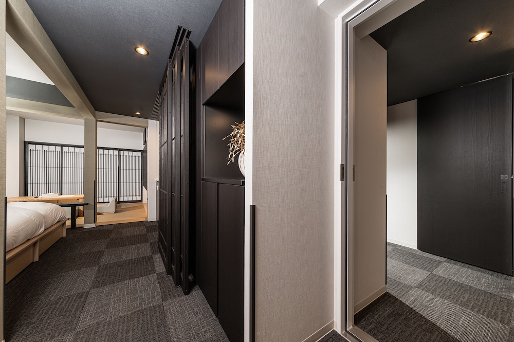 コネクティングジャパニーズアパートメント 10人用 客室3 | MIMARU京都 二条城