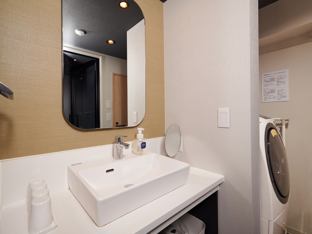 1ベッドルーム 二段ベッド付 バスルームのシンク0 | MIMARU京都 二条城