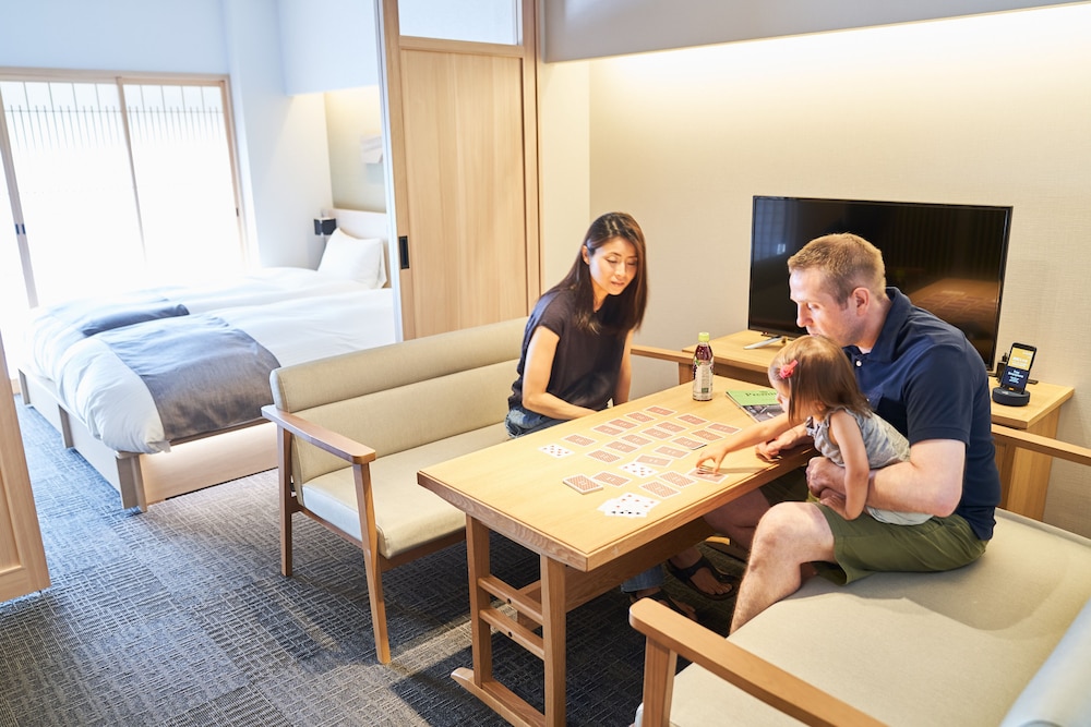 1ベッドルーム 二段ベッド付 客室2 | MIMARU京都 二条城