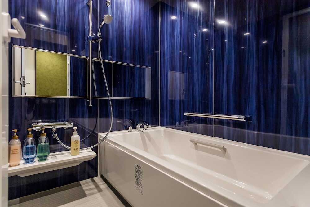 クイーンルーム バスルーム0 | ザ・ペリドット スマートホテル タンチャワード