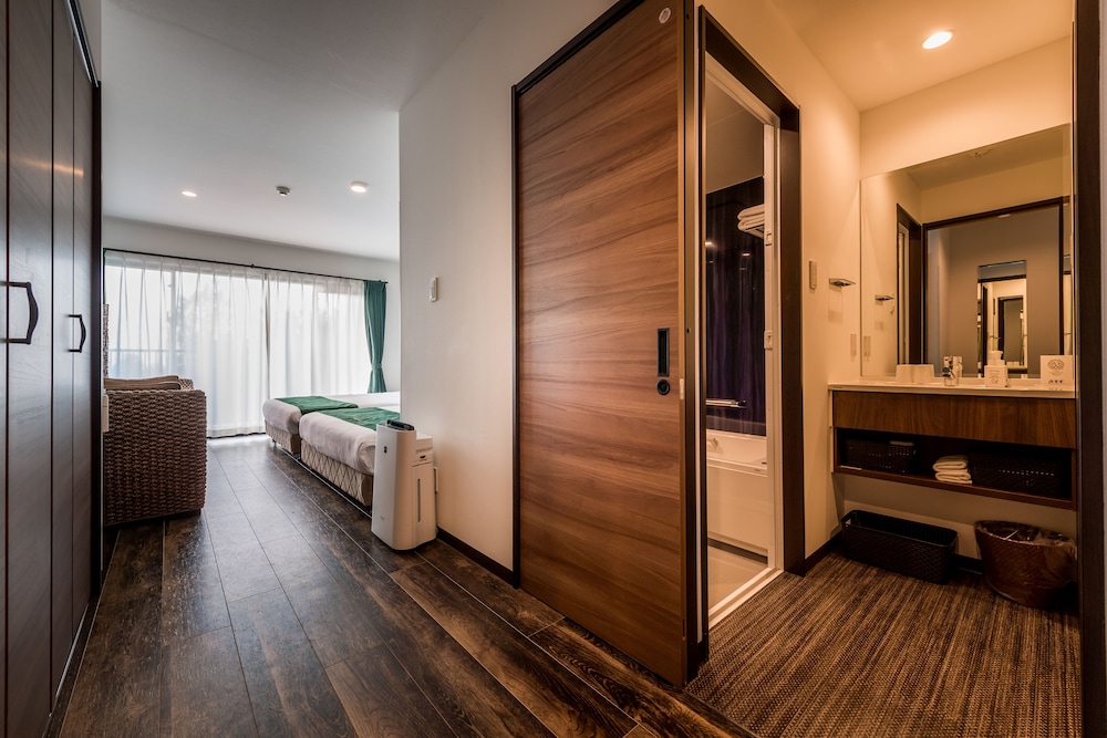 クイーンルーム 客室1 | ザ・ペリドット スマートホテル タンチャワード