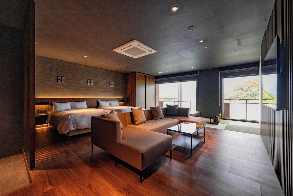パノラミック 4 人部屋 | うらり武雄 GARDEN TERRACE SPA RESORTS