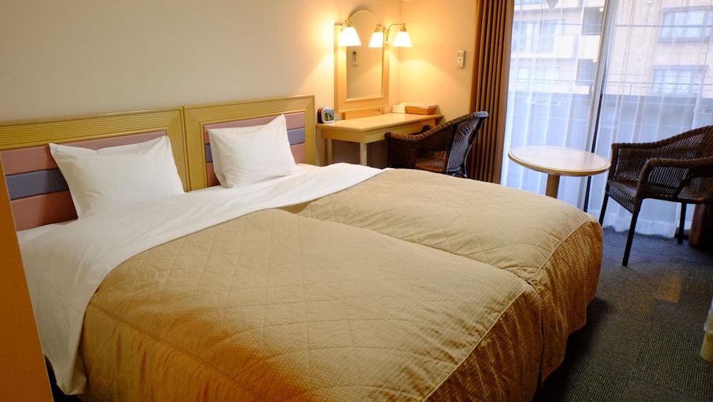 ハリウッドツインルーム 禁煙 | 河口湖ビジネス & リゾート SAWA HOTEL