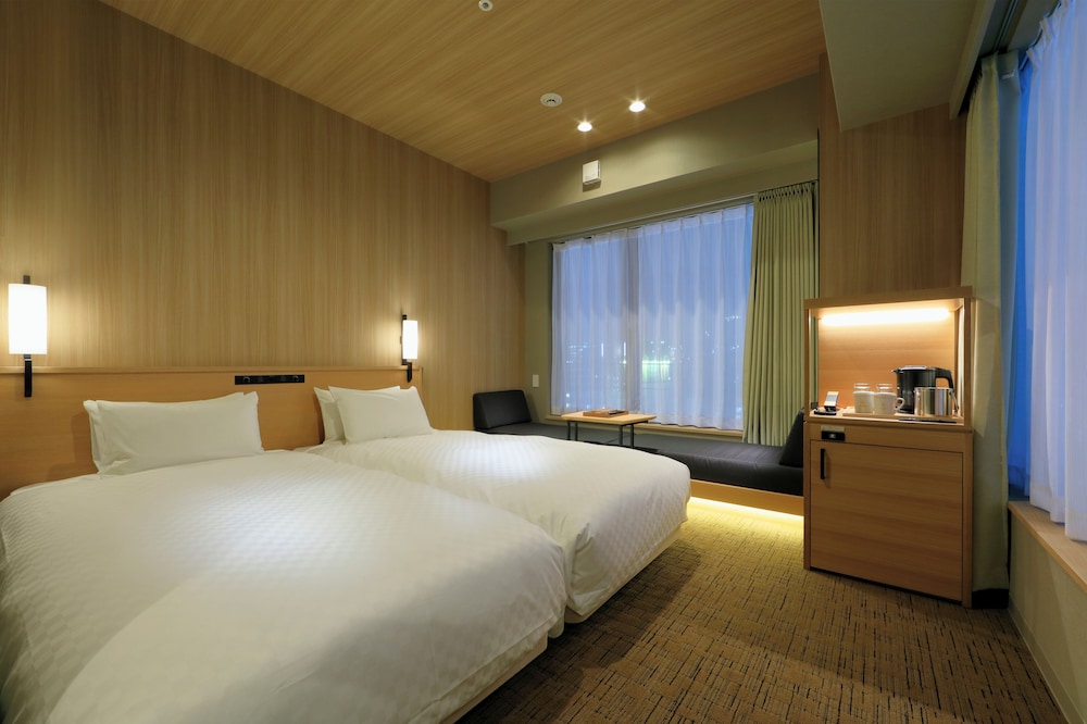 コーナーツインルーム 禁煙 (2名利用) | カンデオホテルズ神戸トアロード