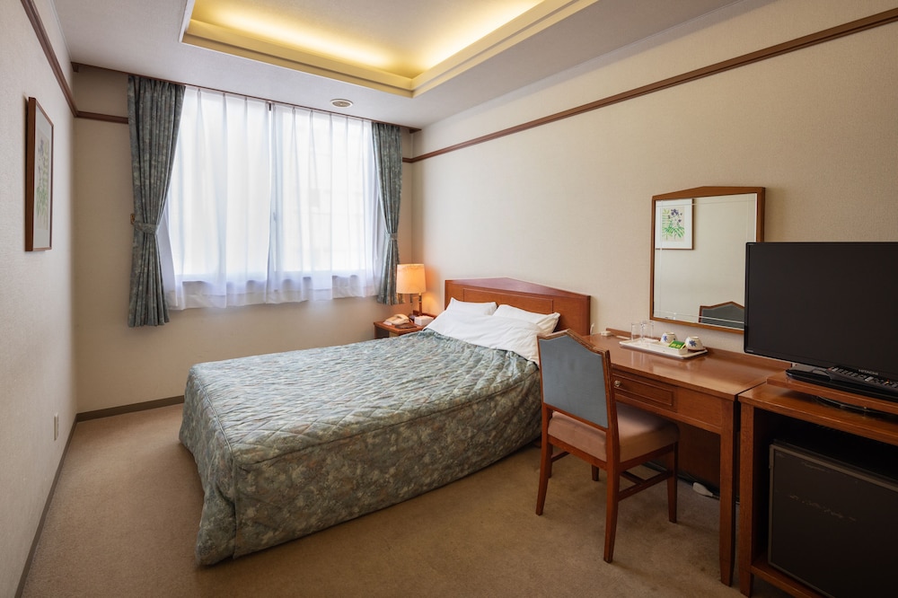ダブルルーム 禁煙 (2人利用) 客室1 | ホテル 談露館