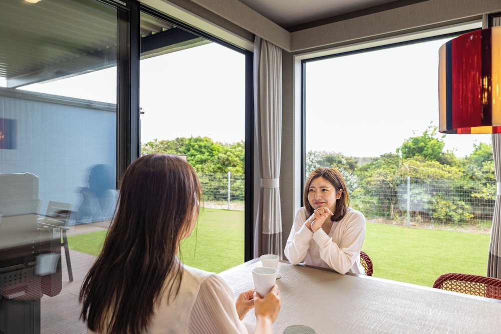 ガーデンヴィラ（バス付 / サウナ付き）禁煙 客室7 | 亀の井ホテル 九十九里