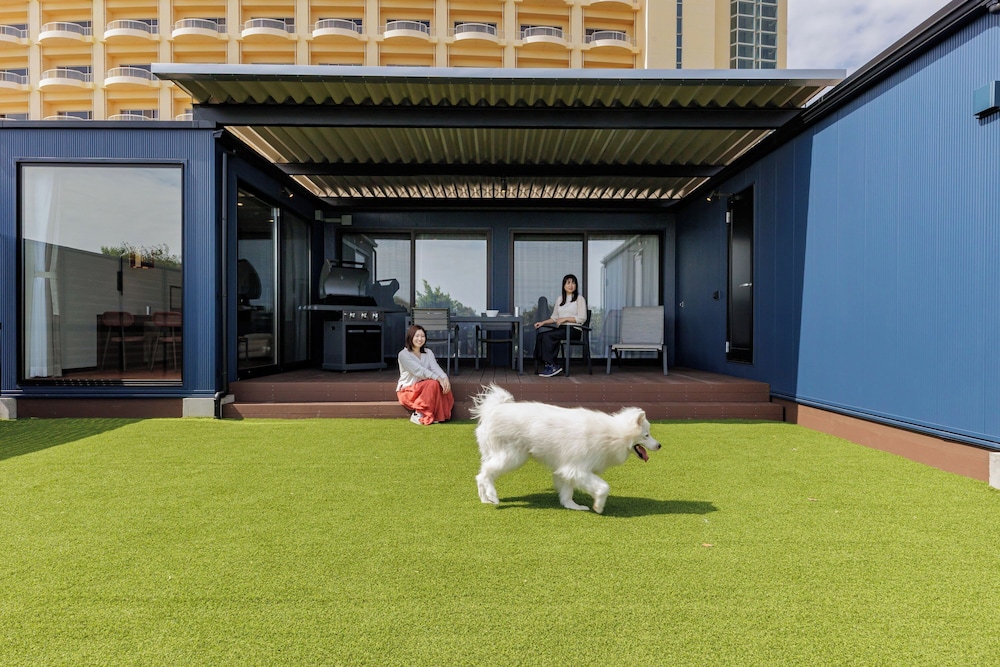 ドッグフレンドリーヴィラ（バス付 / サウナ付き）禁煙 客室7 | 亀の井ホテル 九十九里