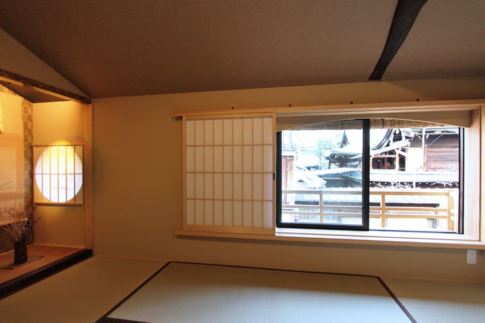 町屋 一棟貸し 客室2 | 京町家　ゑびす