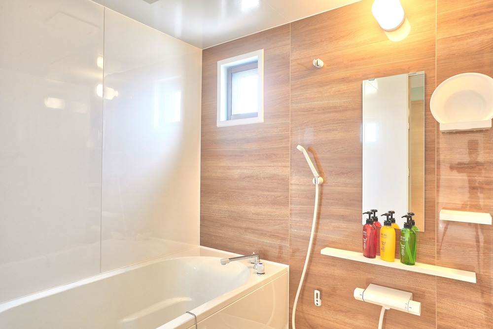 ファミリー ルーム 3 ベッドルーム バスルーム0 | マンゴーリゾート沖縄北谷